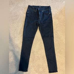 Size 8L dark-wash Express skinny jeans
